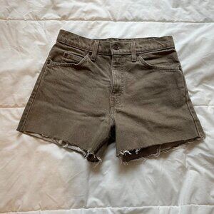 Green Levi's high waisted shorts